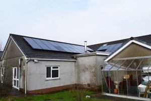 Egni DOVE panelli goleuach 2